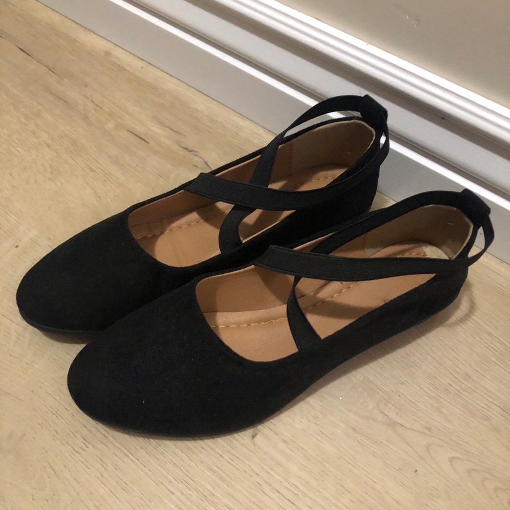 Elegant Black Women's Flats